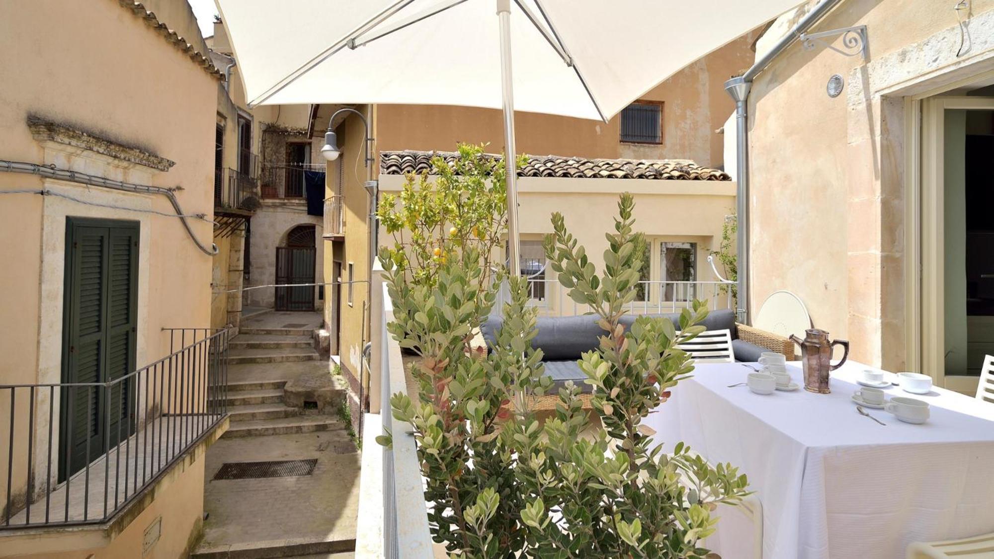 Domus Sbircio Modica Apartment Exterior photo